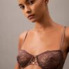 Sujetador balconette Unlined de encaje floral negro de CK Sujetador balconette Unlined de encaje floral negro de CK
