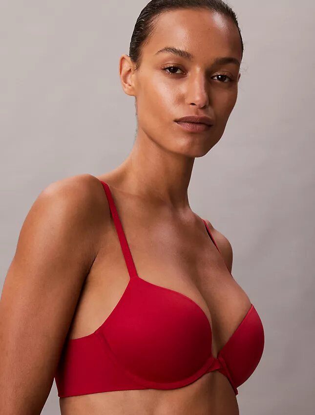 Sujetador Push-Up con escote profundo de ajuste Perfectly Fit Sujetador Push-Up con escote profundo de ajuste Perfectly Fit