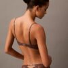 Sujetador Push-Up con escote profundo y encaje floral negro CK Black Sujetador Push-Up con escote profundo y encaje floral negro CK Black
