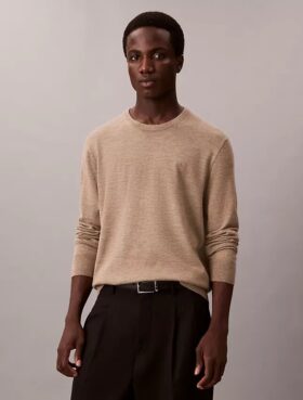 Suéter de cuello redondo de mezcla de merino extrafina