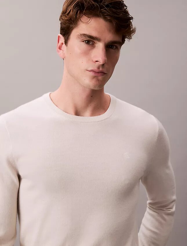 Suéter de cuello redondo de mezcla de merino extrafina Suéter de cuello redondo de mezcla de merino extrafina