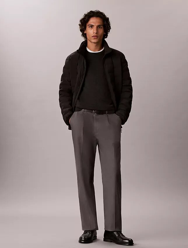Suéter de cuello redondo de mezcla de merino extrafina Suéter de cuello redondo de mezcla de merino extrafina