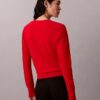 Suéter de lana merino con cuello en V Suéter de lana merino con cuello en V