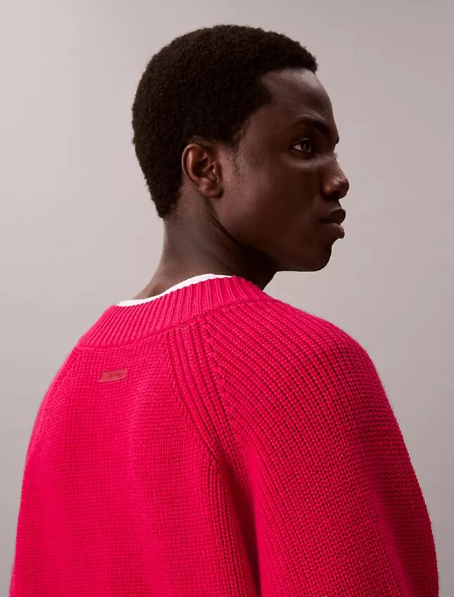 Suéter holgado con cuello en V de mezcla de lana merino Suéter holgado con cuello en V de mezcla de lana merino