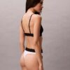 Tanga elástica de microfibra con monograma gráfico Tanga elástica de microfibra con monograma gráfico