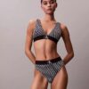 Tanga elástica de microfibra con monograma gráfico Tanga elástica de microfibra con monograma gráfico