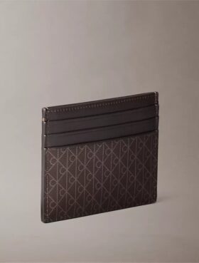 Tarjetero con logotipos impresos por toda la superficie