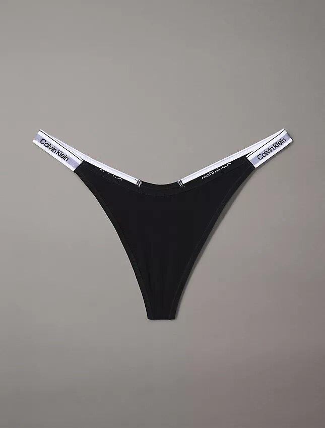 Thong con cordón y logotipo icónico Thong con cordón y logotipo icónico