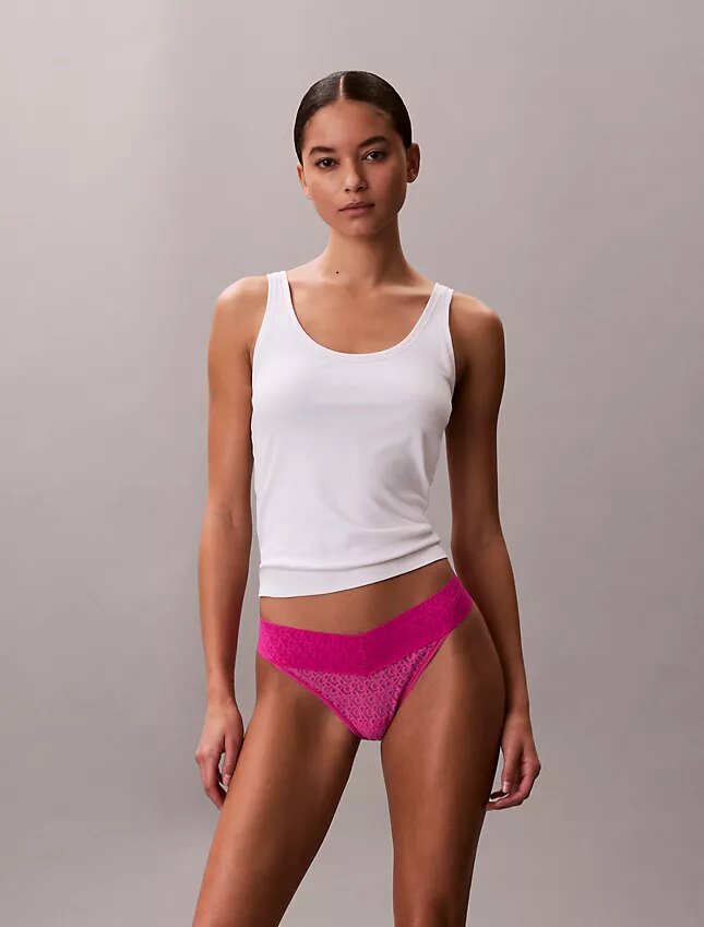 Thong de encaje con logotipo icónico Thong de encaje con logotipo icónico
