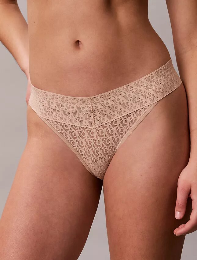 Thong de encaje con logotipo icónico Thong de encaje con logotipo icónico
