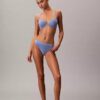 Thong flexible con costuras Thong flexible con costuras