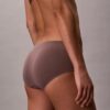 Thong flexible con costuras Thong flexible con costuras