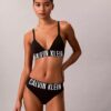 Top de bikini triangular Intense Power Swim