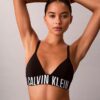 Top de bikini triangular Intense Power Swim