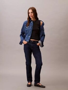 Vaqueros ajustados de talle medio
