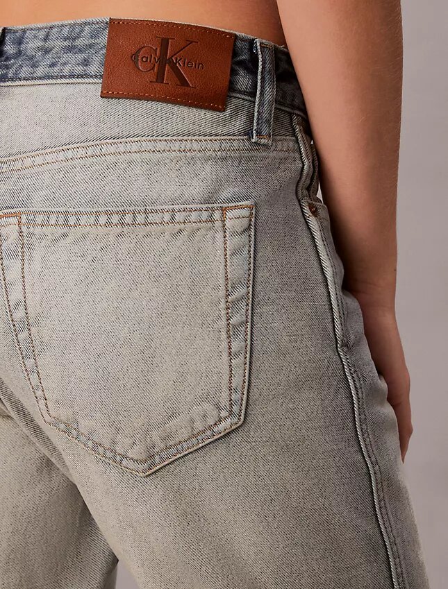 Vaqueros Bootcut holgados con ribete Vaqueros Bootcut holgados con ribete