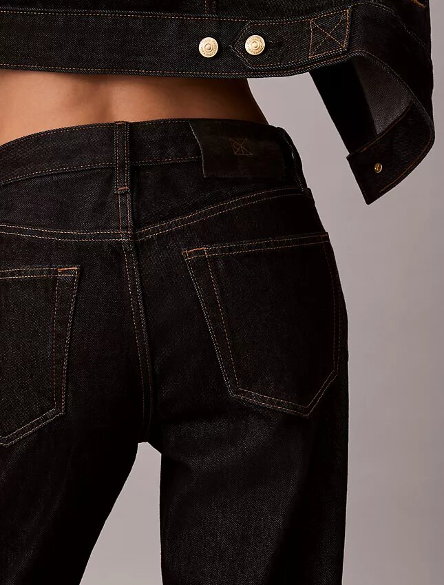 Vaqueros rectos de los 90s Straight para el Año Nuevo Lunar Vaqueros rectos de los 90s Straight para el Año Nuevo Lunar