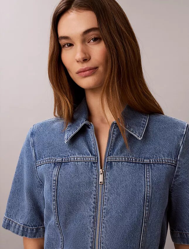 Vestido camisero de Denim con cinturón Vestido camisero de Denim con cinturón