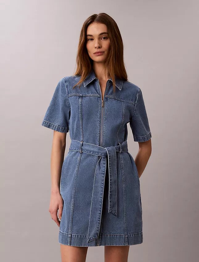 Vestido camisero de Denim con cinturón Vestido camisero de Denim con cinturón