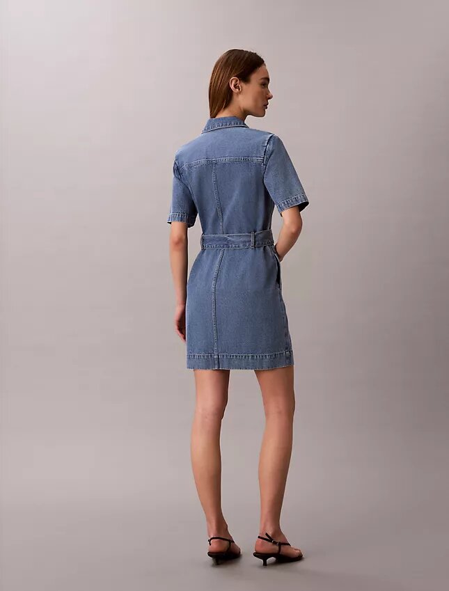 Vestido camisero de Denim con cinturón Vestido camisero de Denim con cinturón