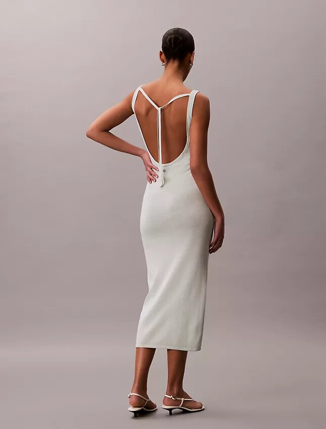 Vestido midi de cuello redondo en mezcla de lino Vestido midi de cuello redondo en mezcla de lino