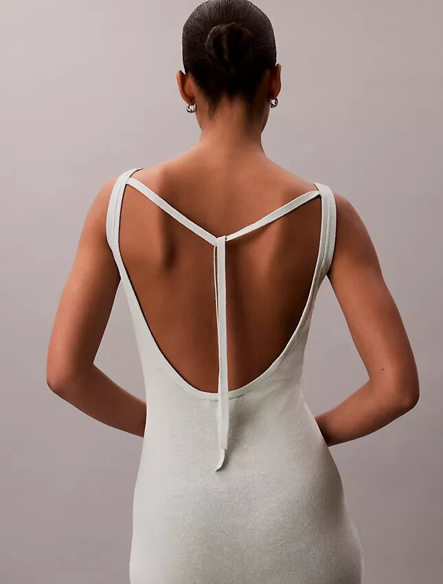 Vestido midi de cuello redondo en mezcla de lino Vestido midi de cuello redondo en mezcla de lino