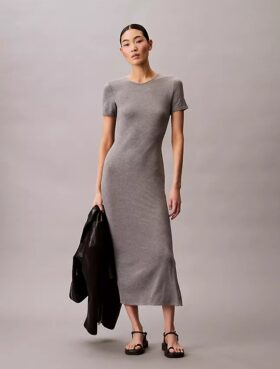 Vestido midi liso y ajustado