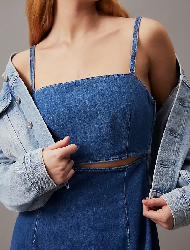 Vestido mini de Denim con aberturas Vestido mini de Denim con aberturas