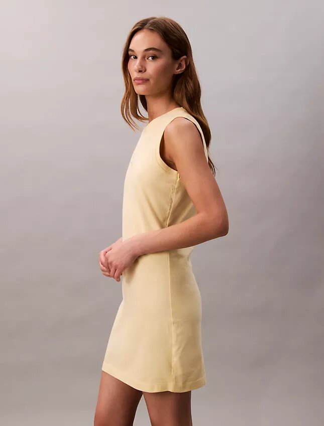 Vestido mini sin mangas con estampado de logotipo Vestido mini sin mangas con estampado de logotipo