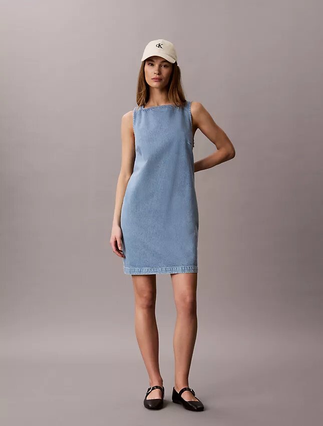 Vestido recto de Denim con cuello en V Vestido recto de Denim con cuello en V