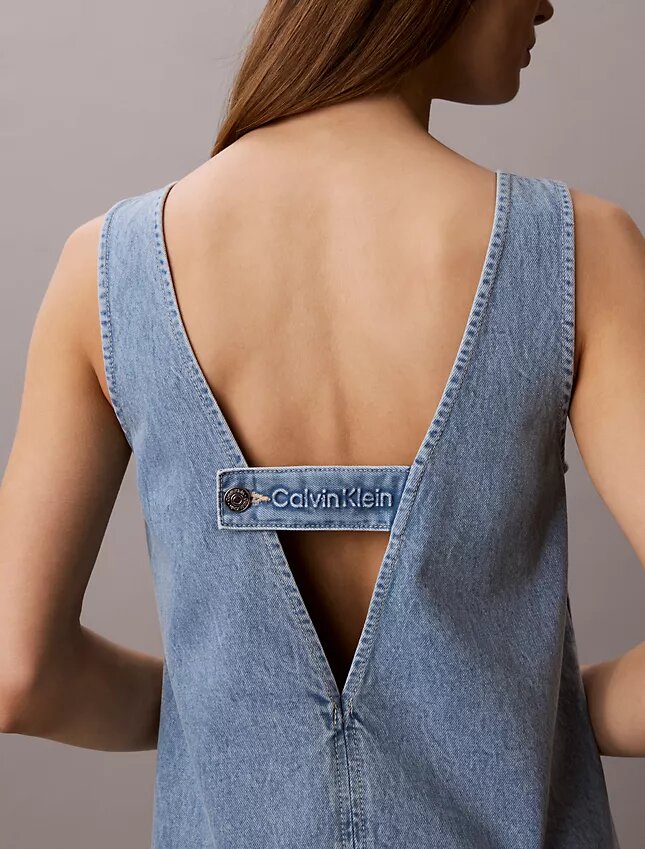 Vestido recto de Denim con cuello en V Vestido recto de Denim con cuello en V