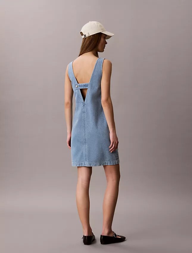 Vestido recto de Denim con cuello en V Vestido recto de Denim con cuello en V