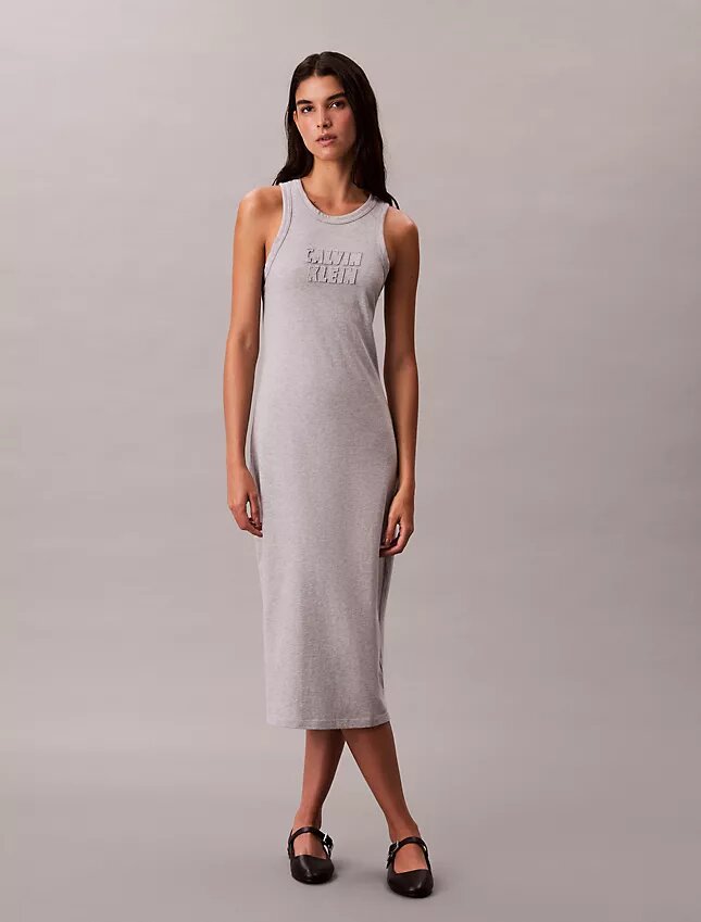 Vestido sin mangas midi con logotipo de Calvin Klein Vestido sin mangas midi con logotipo de Calvin Klein